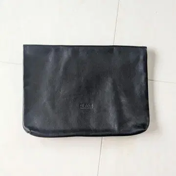 District UNITED ARROWS 가죽 클러치백