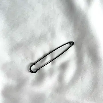 ARTS & SCIENCE 예술과 과학 안전핀