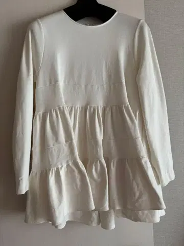 yori 누누쿠 티어드 프릴 블라우스 화이트