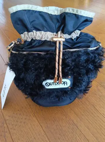OUTDOOR x RISLEY 새상품 콜라보 버킷형 퍼 BAG