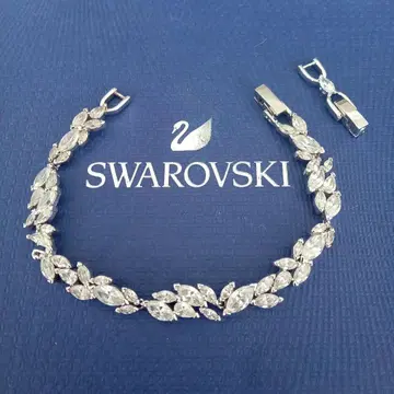 Swarovski 엘레강트 팔찌