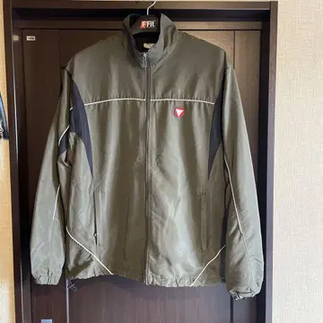 오스트리아군 피지컬 트레이닝 자켓