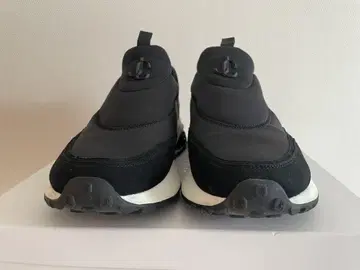 지미추 블랙 슬립온 스니커즈