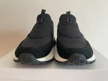 지미추 블랙 슬립온 스니커즈