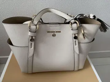 MICHAEL KORS 화이트 토트백