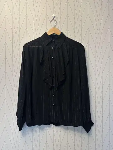 타에아시다 프릴 긴팔 블랙 블라우스