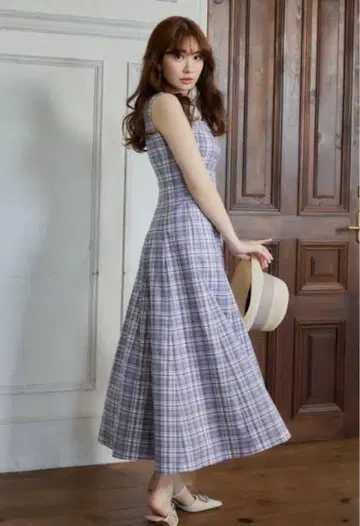 Herlipto 패딩턴 롱 드레스 블루 S 사이즈