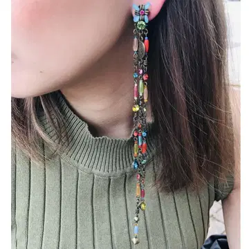 새상품 다이아몬드 컷 스와로브스키 멀티 컬러 롱 귀찌 가가 애용