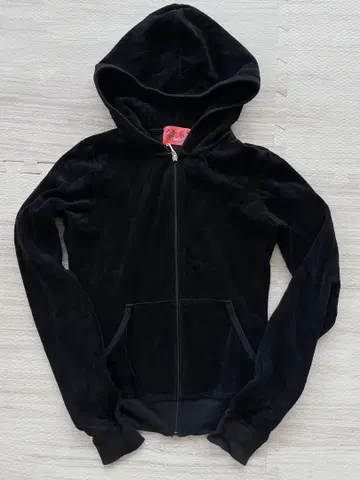 Juicy Couture 블랙 후드티