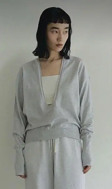 anuke 안느크 Vneck tops