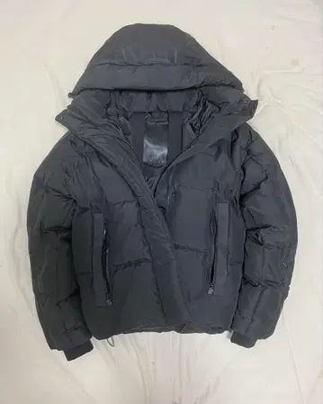 syna world black down jacket