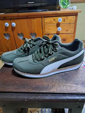 푸마 PUMA 스니커즈 / 카키색 26cm