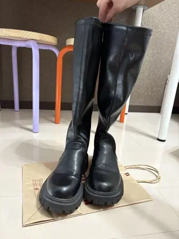 블랙 롱 부츠 스무스 가죽 길이 45cm 정도