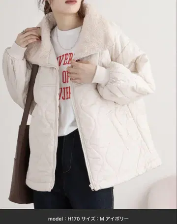 화이트 퀼팅 자켓