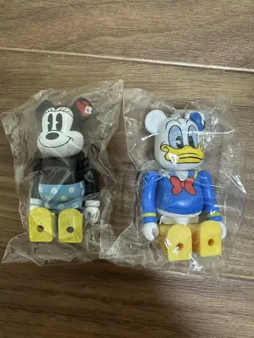 베어브릭 미키 프렌즈 2개 세트