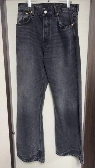 ZARA 플레어 핏 배기 데님