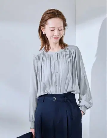 미사용 새상품*로페피크닉*개더 블라우스*색스