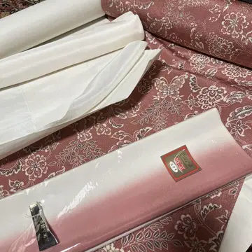 순수 실크 코몬 옷감 동우라, 순수 실크 안감 부착