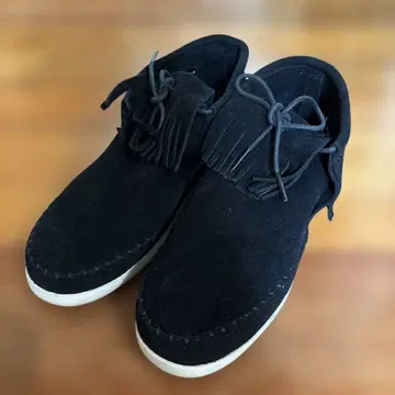 Minnetonka 블랙 프린지 모카신