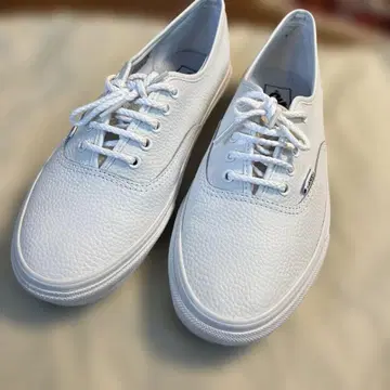 VANS authentic 가죽 화이트 스니커즈