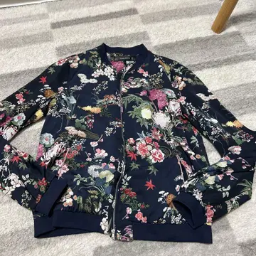 ZARA Trafaluc 아우터 플라워 프린트 자켓 S