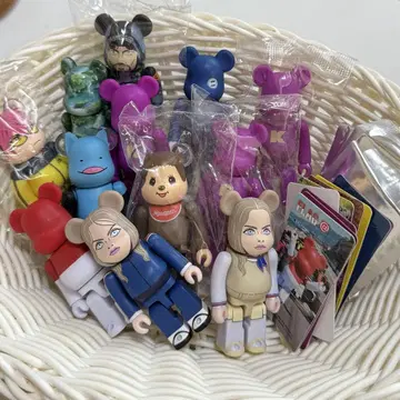 BE@RBRICK SERIES 50 베어브릭 세트 판매