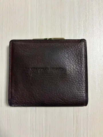 CHRISTIAN AWARD 이단 접이식 지갑 다크 브라운