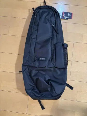 YONEX