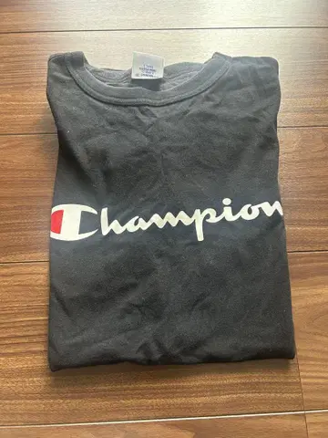 Champion 블랙 T셔츠