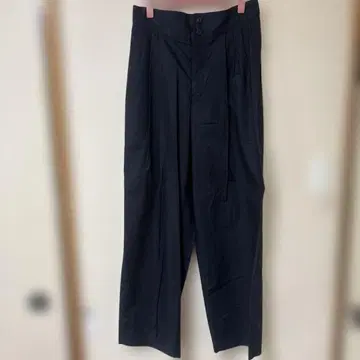 ISSEY MIYAKE 블랙 슬랙스
