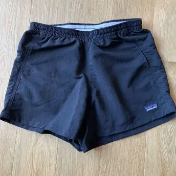 patagonia 블랙 배기 숏팬츠 XS