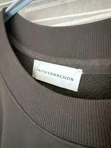 FAITH CONNEXION 다크 그레이 트레이닝복