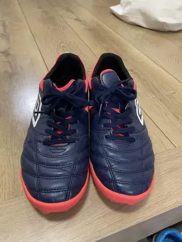 Umbro 풋살화 네이비/레드