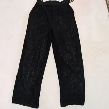블랙 레이스풍 캐주얼 팬츠