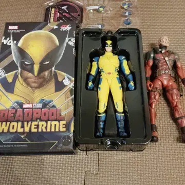 중동 ZDTOYS 1/10 울버린 데드풀 피규어