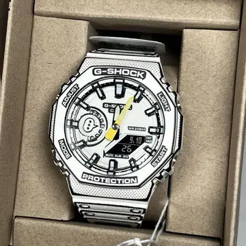 미사용 새상품 G-SHOCK GA-2100MNG-7AJR MANGA