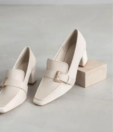 RANDA 아이보리 로퍼 S 사이즈