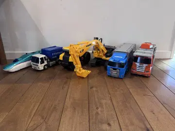 토미카와 CAT KOMATSU 트럭 중장비 세트