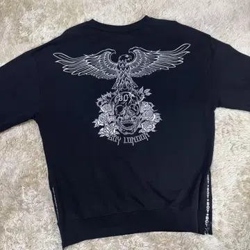 BOY LONDON 스컬 자수 그래픽 긴팔 티셔츠 롱T