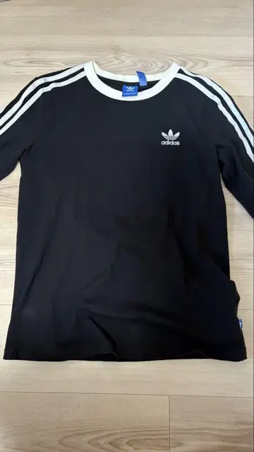 adidas 블랙 긴팔 스트라이프
