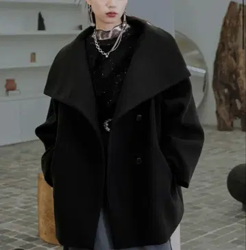 HARE 울리테크 빅칼라 미들 코트 블랙