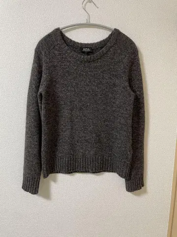 A.P.C. 다크 그레이 크루넥 스웨터