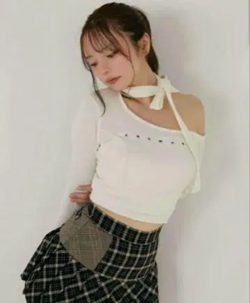 ANDMARY Nana ribbon oneshoulder tops