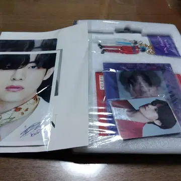 BTS D'ICON 잡지 & 아크릴 키링 세트