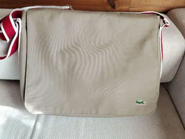 Lacoste 베이지 메신저 백