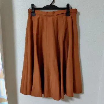 뉴요커 플레어 스커트