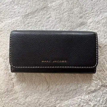 MARC JACOBS 블랙 가죽 장지갑