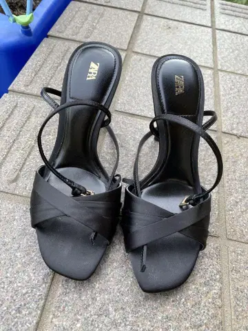 ZARA 블랙 하이힐 뮬 24cm