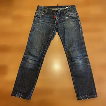 DSQUARED 데미지 가공 스트레이트 데님