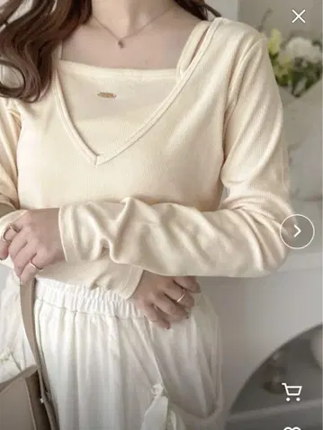 [ apres jour clair ] 참 달린 레이어드 상의